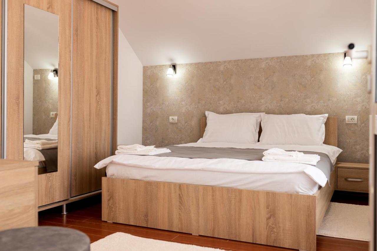 Marconi Guesthouse Hunedoara Exterior photo